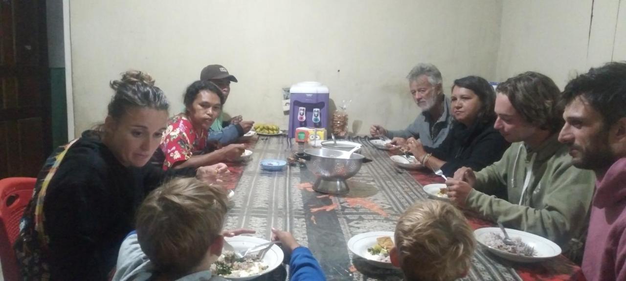 Karleta Homestay Рутенг Экстерьер фото