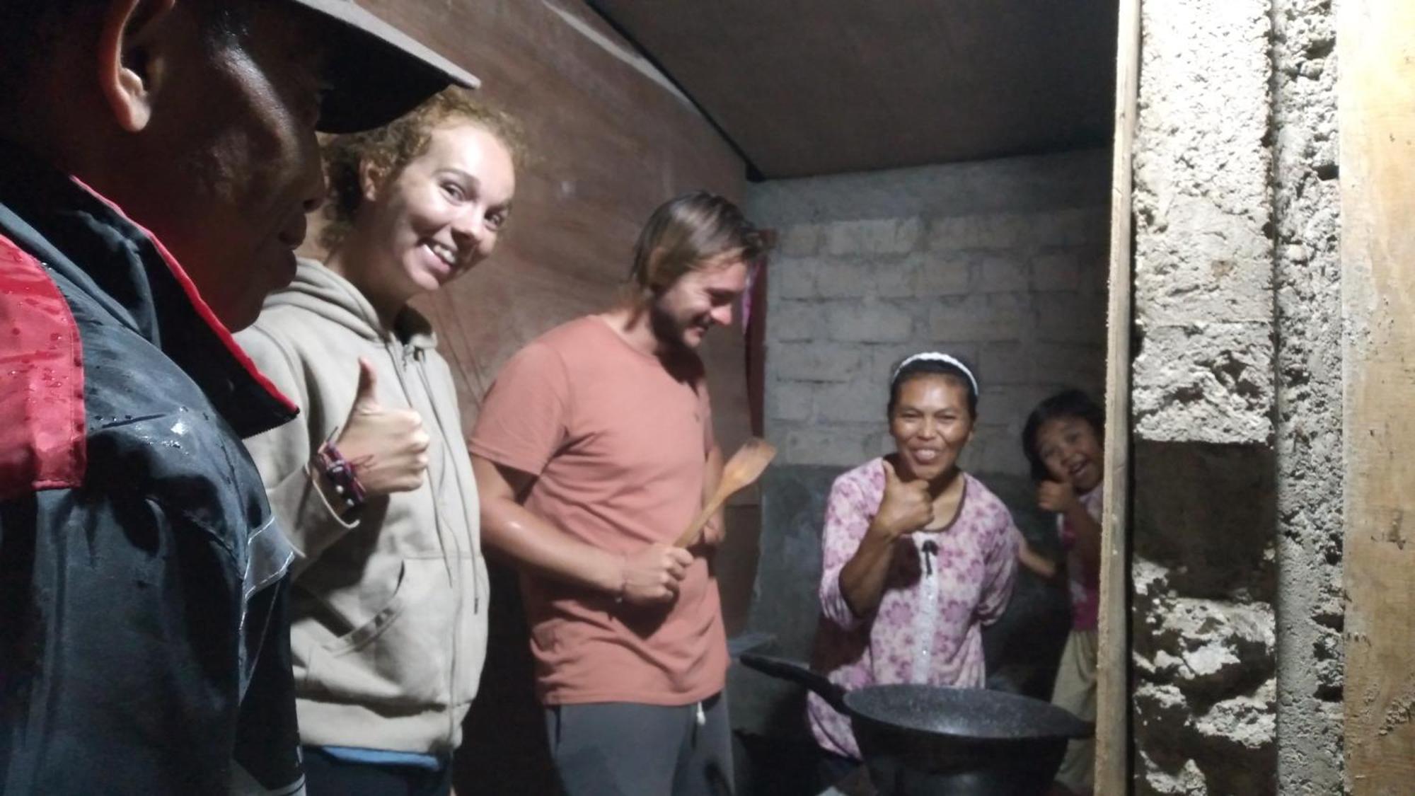 Karleta Homestay Рутенг Экстерьер фото